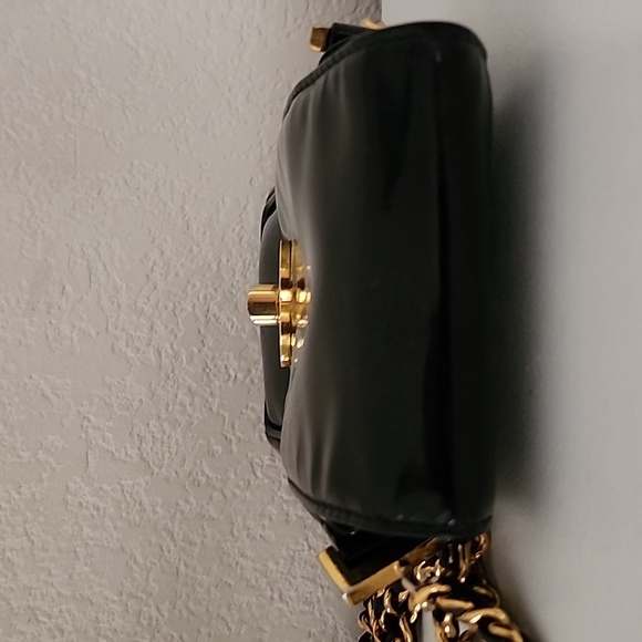 TRADE - Picture 11 of 12